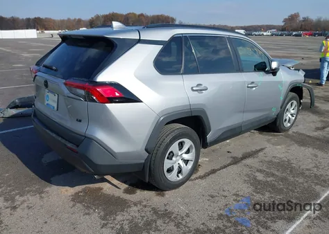 2021 Toyota Rav4 Le z USA, uszkodzony, nr VIN 2T3K1RFV1MC153440